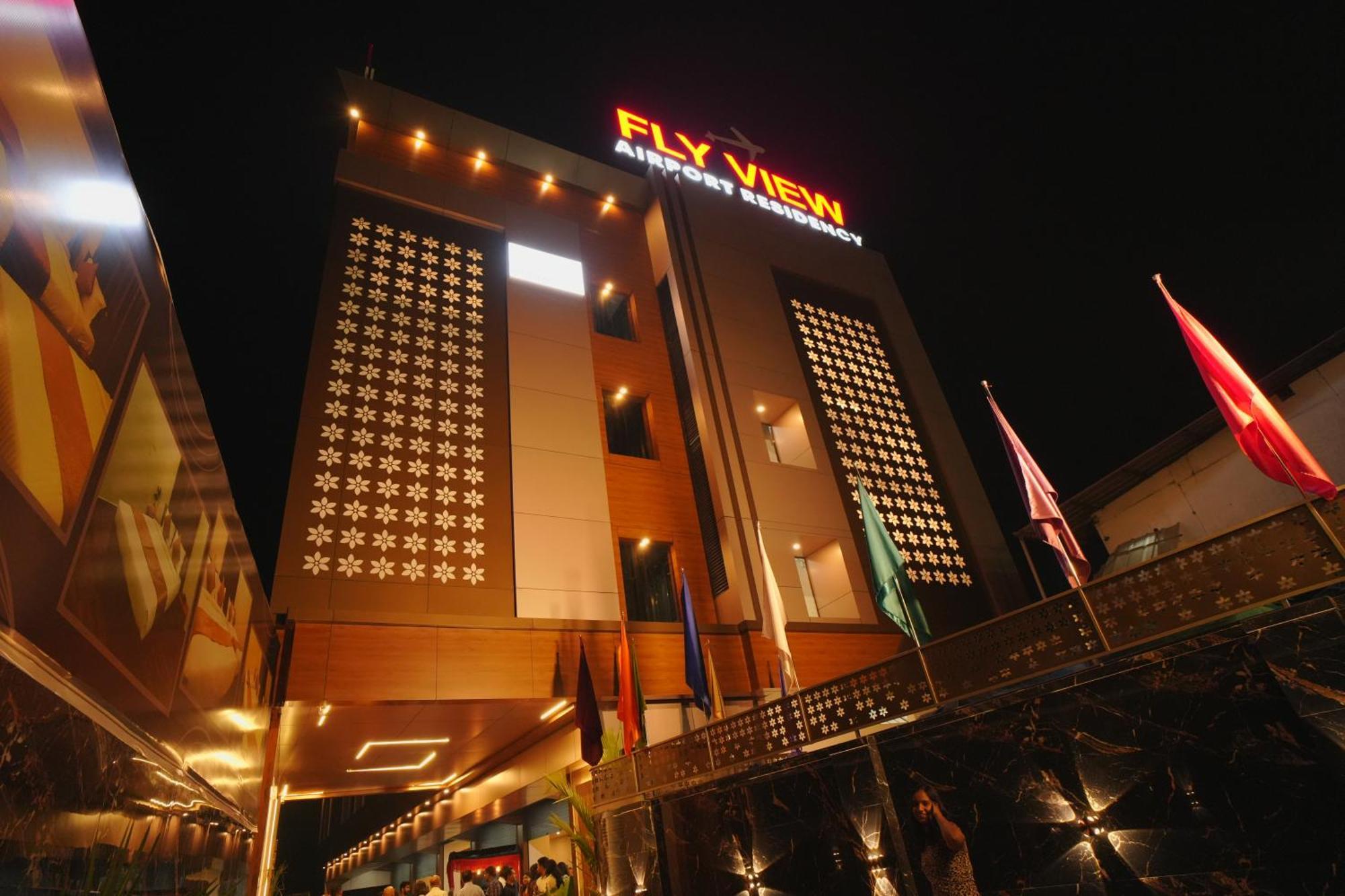 Fly View Airport Residency Hotel Nedumbassery Exterior photo